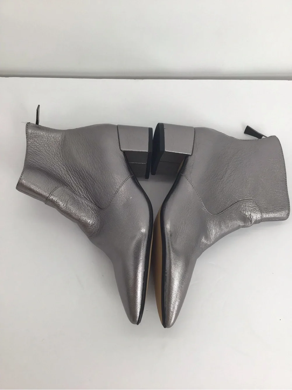 Karl Lagerfeld Paris NWOT Maude Metallic Bootie Pointed Almond Toe Silver Sz 6.5